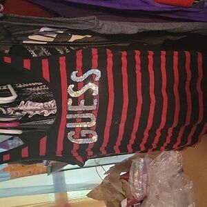 Guess tank